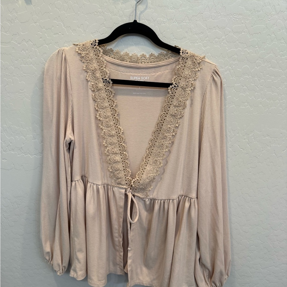 Torrid Super soft light jacket/sweater